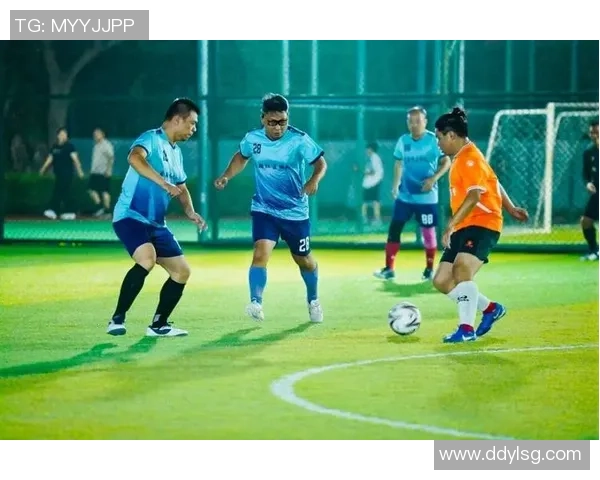 以开场足球球星为核心带动全场氛围激情点燃绿茵梦想